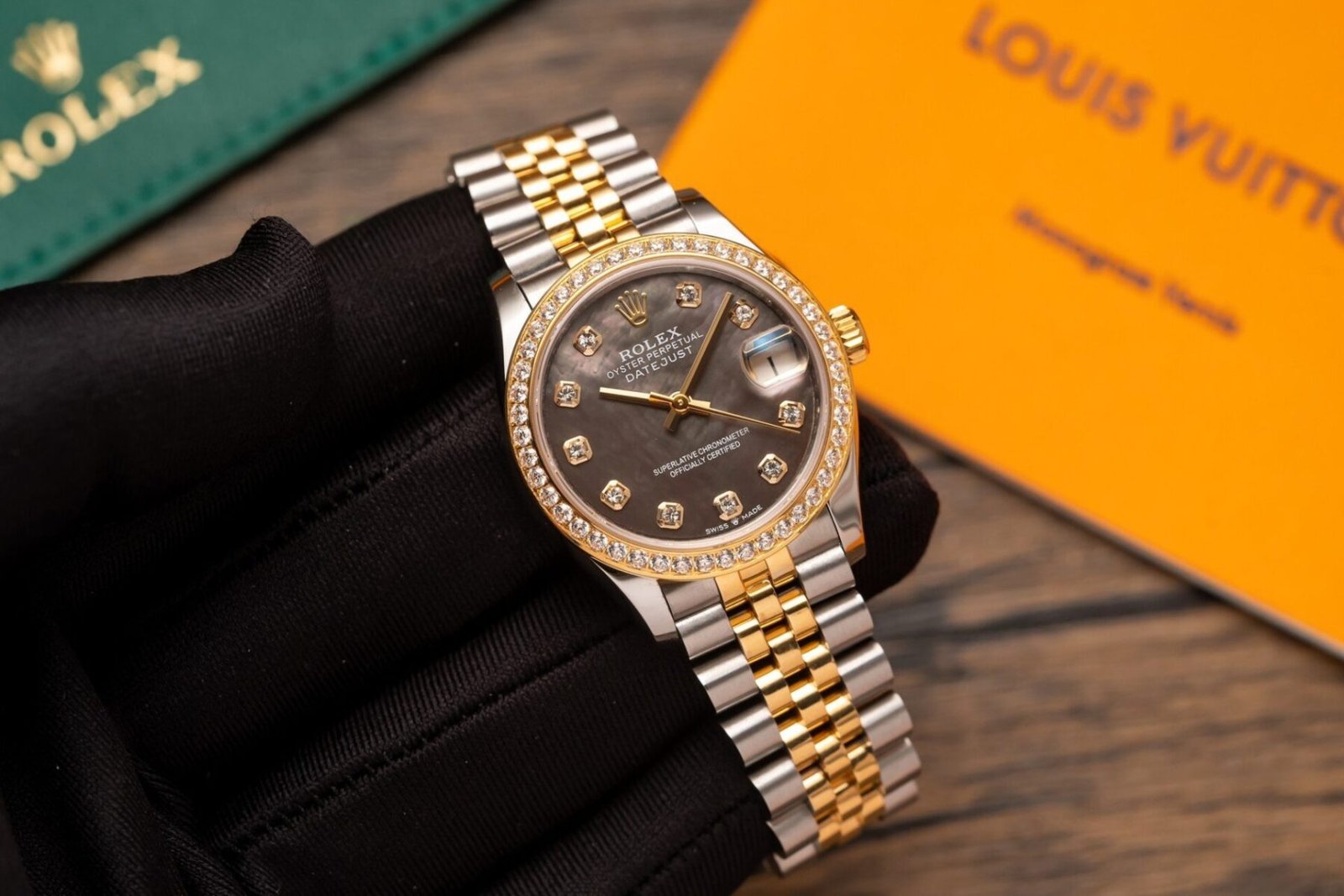 1750588418-174-1.jpg Rolex Datejust 278273 SS/YG Plated Dark MOP Dial Bezel Diamonds 31mm Jub AAA Replica - 图片 1