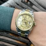 Rolex Sky-Dweller SS/YG Plated Champagne Dial 42mm Oyster NBF Replica - 图片 5