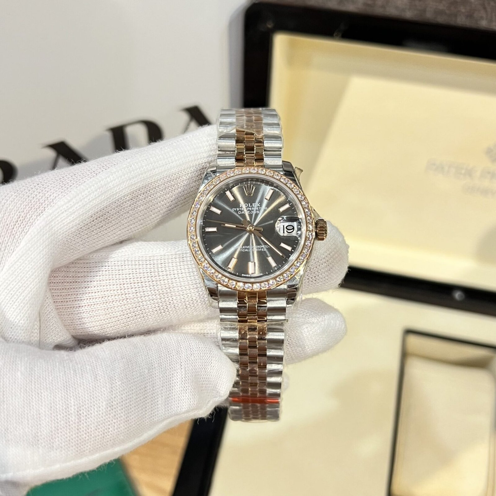 1750588583-232.jpg Rolex Datejust SS/RG Plated Grey Dial CZ Diamonds 31mm Jub EWF Replica - 图片 1