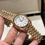 Rolex Day-Date RG Plated MOP Dial CZ Diamonds 36mm EWF Replica - 图片 4