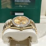 Rolex Day-Date YG Plated Champagne Dial Baguette Diamond 40mm Super Clone - 图片 4