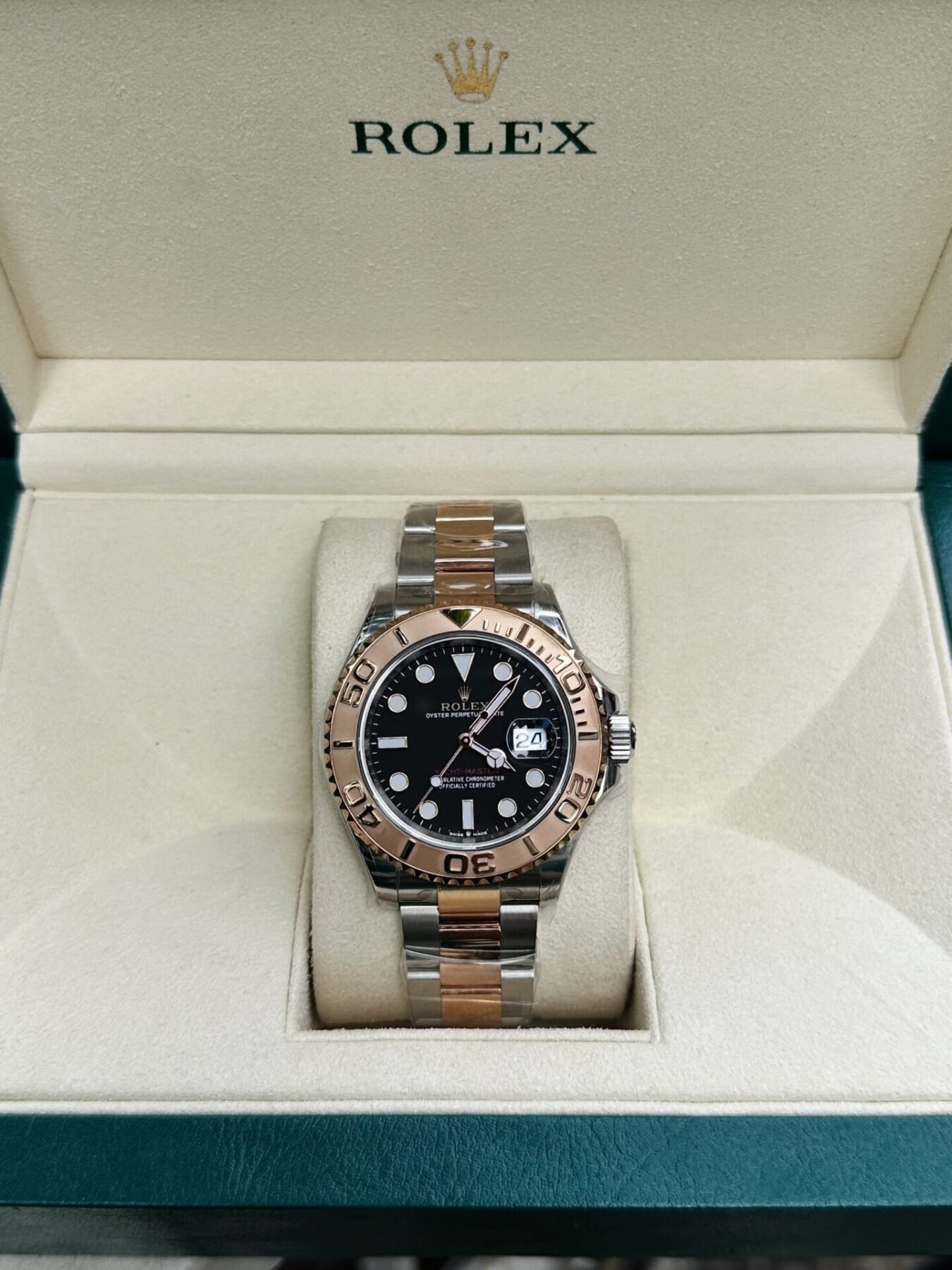 1750588784-311.jpg Rolex Yacht-Master 126621 SS/RG Plated Black Dial 40mm Oyster Super Clone - 图片 1