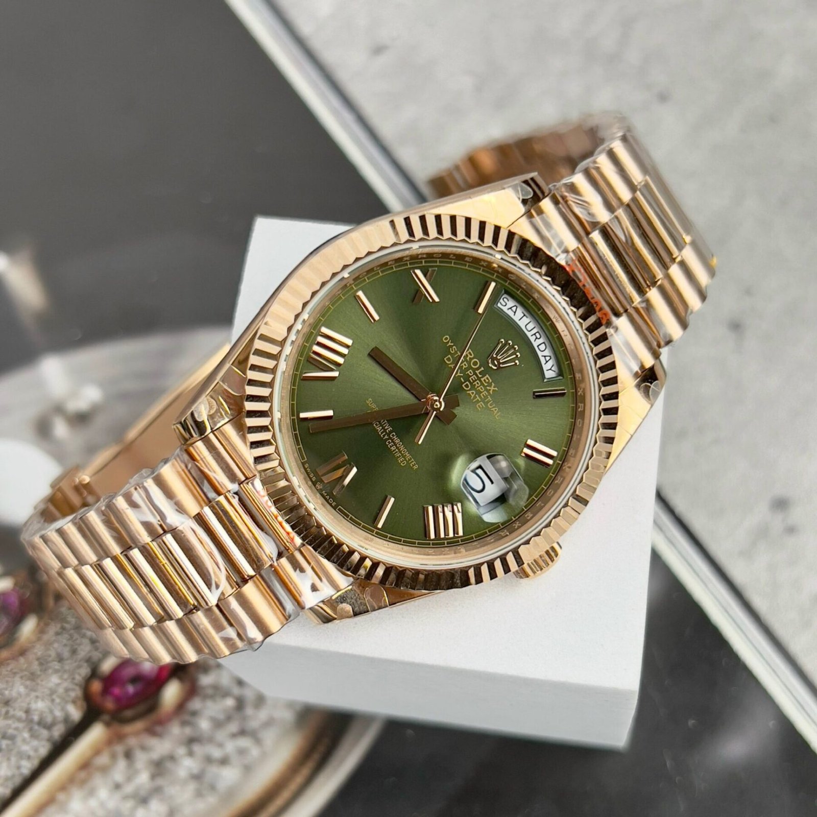 1750588881-351.jpg Rolex Day-Date 228235 RG Plated Green Dial 40mm Super Clone - 图片 1