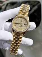 Rolex Day-Date YG Plated Diamond Dial Baguette Diamond 40mm Super Clone - 图片 6
