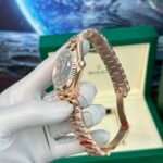Rolex Day-Date RG Plated Chocolate Dial CZ Diamonds 40mm EWF Replica - 图片 6