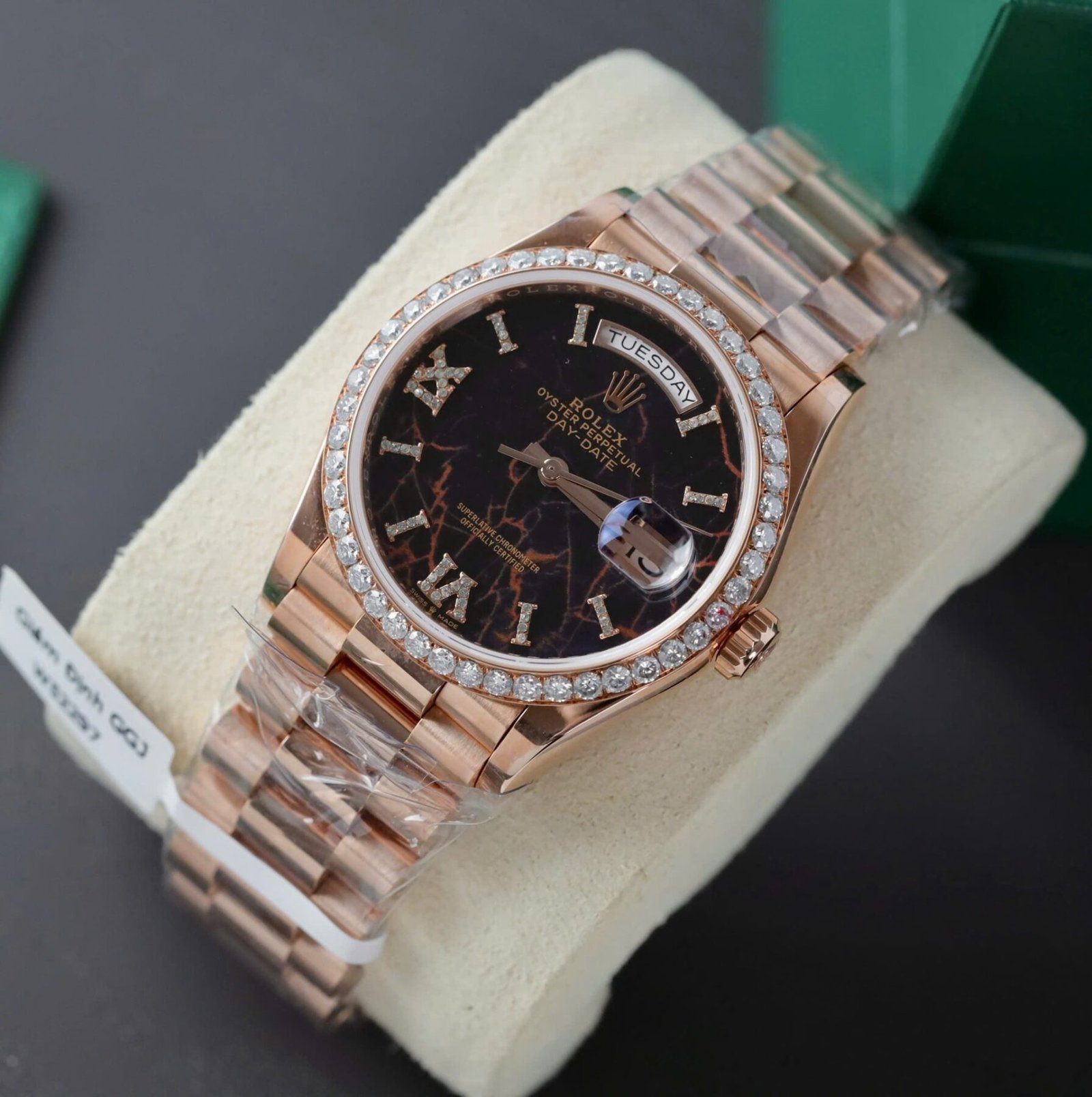 1750589334-519-1.jpg Rolex Day-Date RG Plated Eisenkiesel Dial With Diamonds 36mm Super Clone - 图片 1