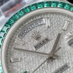 Rolex Day-Date 904L Steel Diamond Dial Baguette Diamond 40mm Super Clone - 图片 4