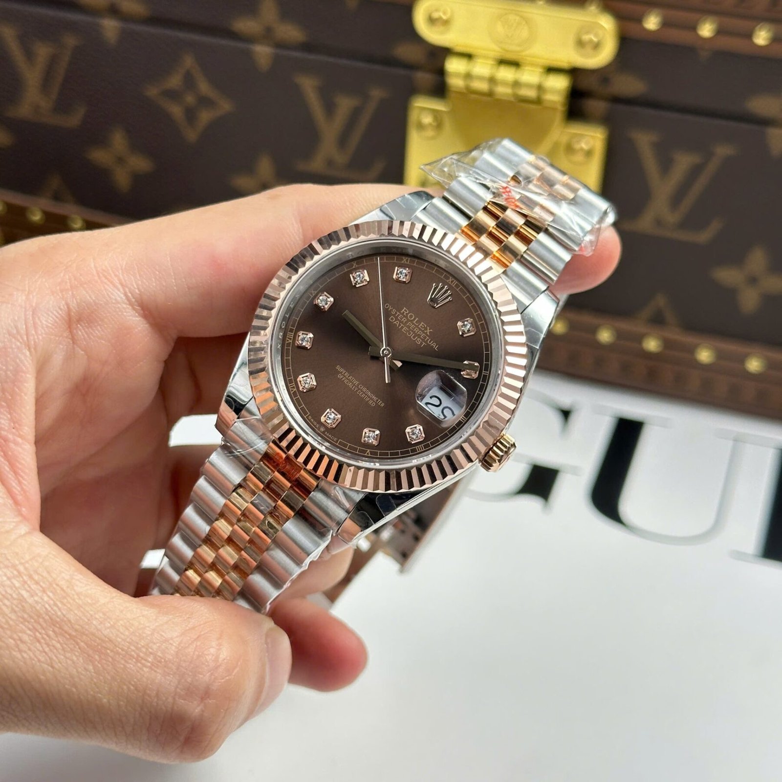 1750589399-544-3.jpg Rolex Datejust 126331 SS/RG Plated Chocolate Dial CZ Diamonds 41mm Jub Super Clone - 图片 1