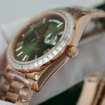 Rolex Day-Date RG Plated Green Dial Baguette Diamond 40mm Super Clone - 图片 8