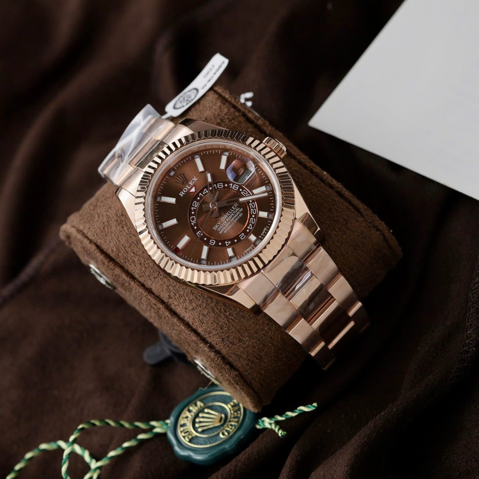 1750589665-633-1.jpg Rolex Sky-Dweller RG Plated Chocolate Dial 42mm Oyster Super Clone - 图片 1